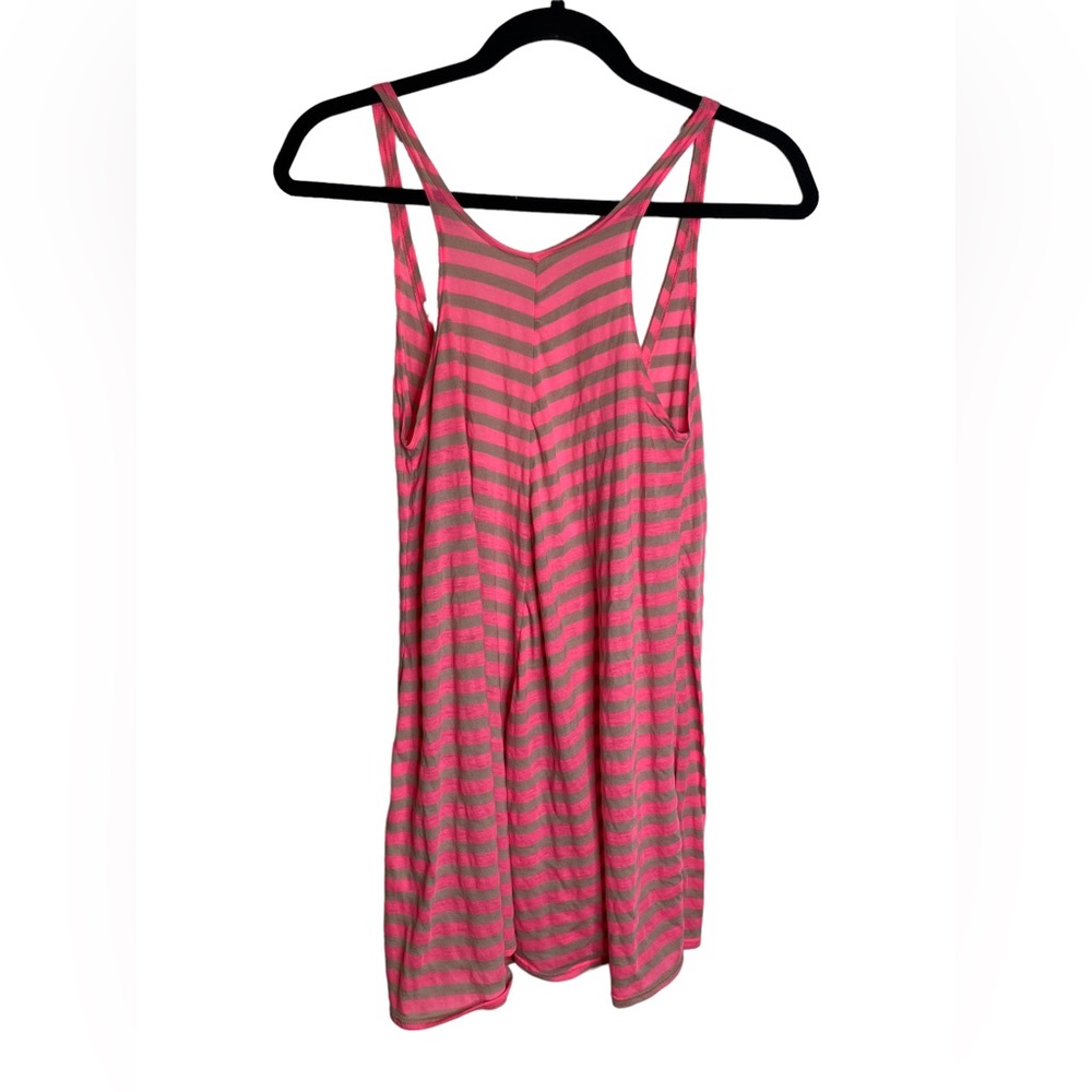 Cassandra Rull Hawaii Tank OS